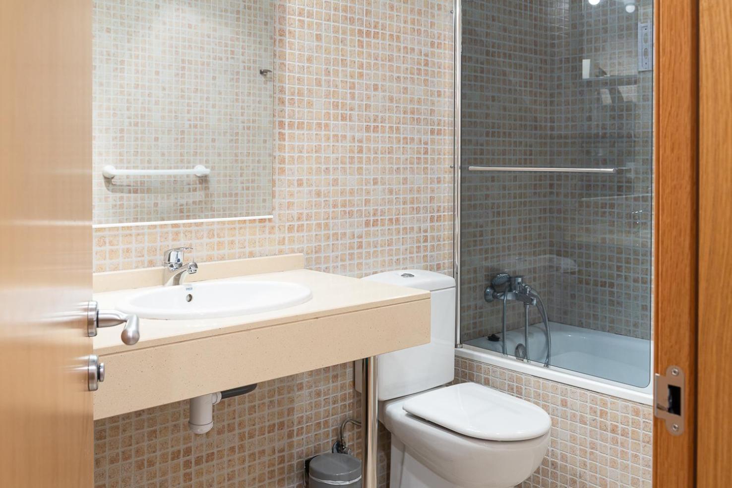 Con Vistas A La Montana, Parking Y Wifi Apartment El Tarter Bagian luar foto
