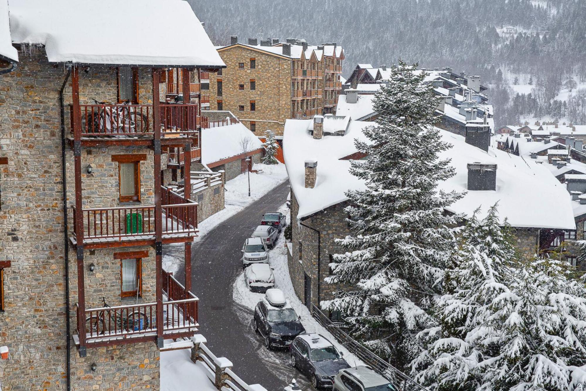 Con Vistas A La Montana, Parking Y Wifi Apartment El Tarter Bagian luar foto
